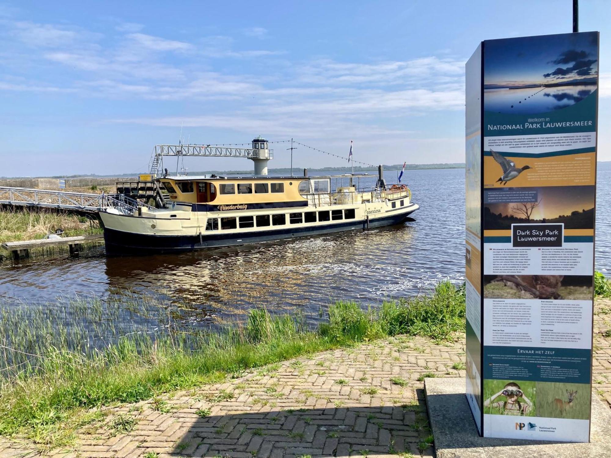 Urlaubsruhe 6 Pers Holiday Home W Terrace Close To National Park Lauwersmeer Anjum エクステリア 写真